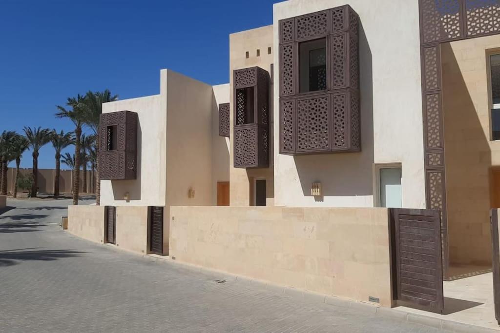 Nayah Stays, Beautiful 3-Bedroom Vacation Home With Lovely Pool Hurghada Bagian luar foto