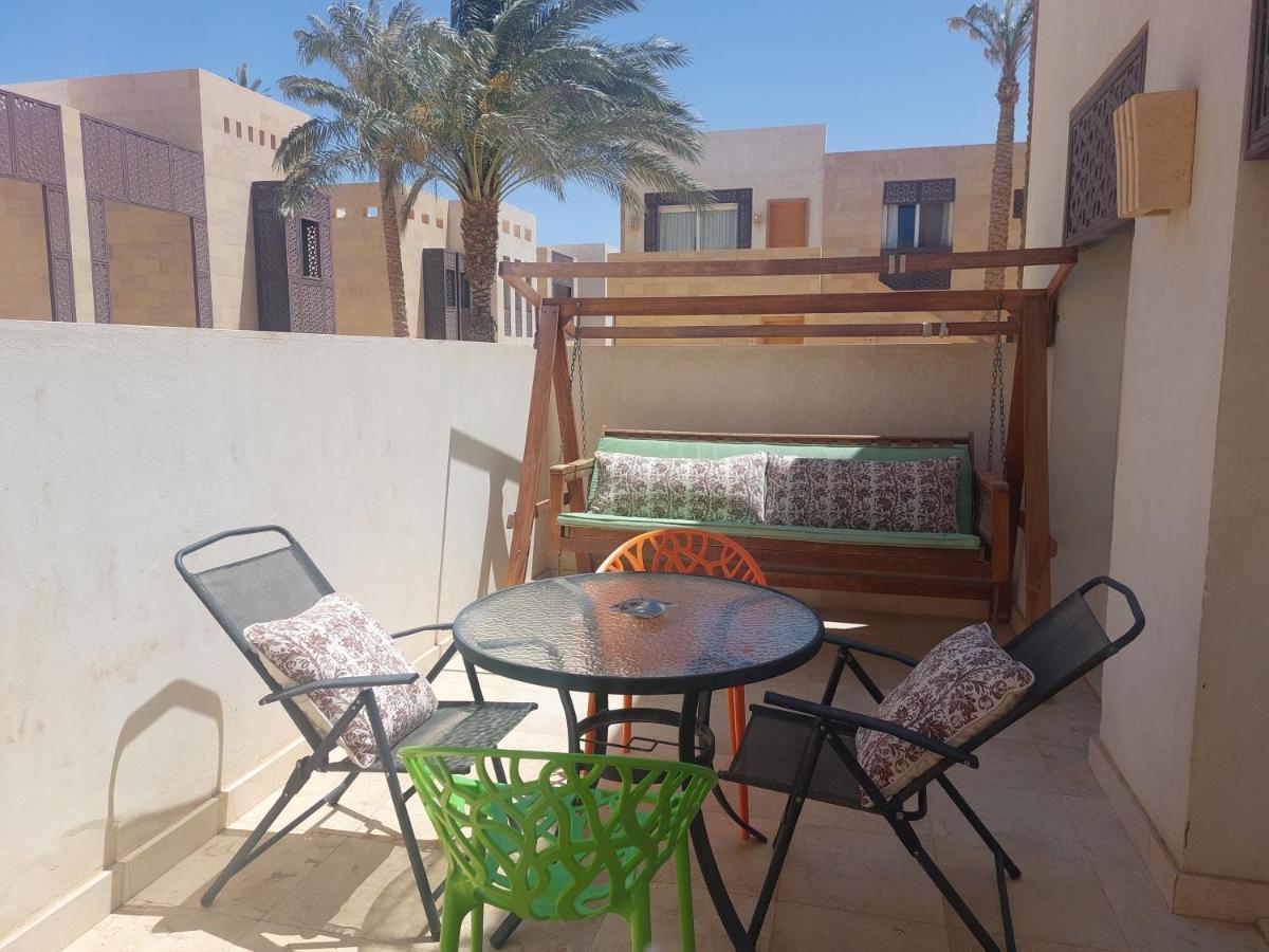 Nayah Stays, Beautiful 3-Bedroom Vacation Home With Lovely Pool Hurghada Bagian luar foto