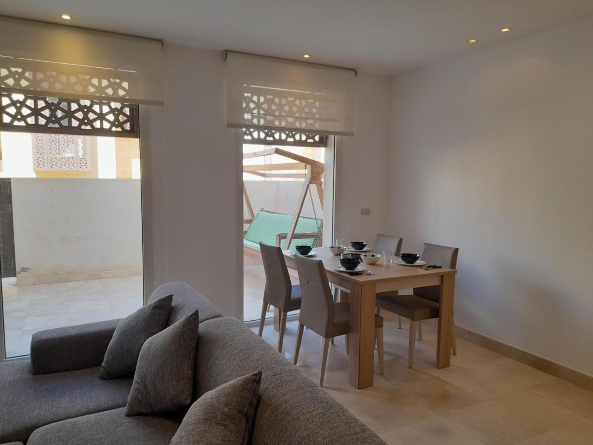 Nayah Stays, Beautiful 3-Bedroom Vacation Home With Lovely Pool Hurghada Bagian luar foto