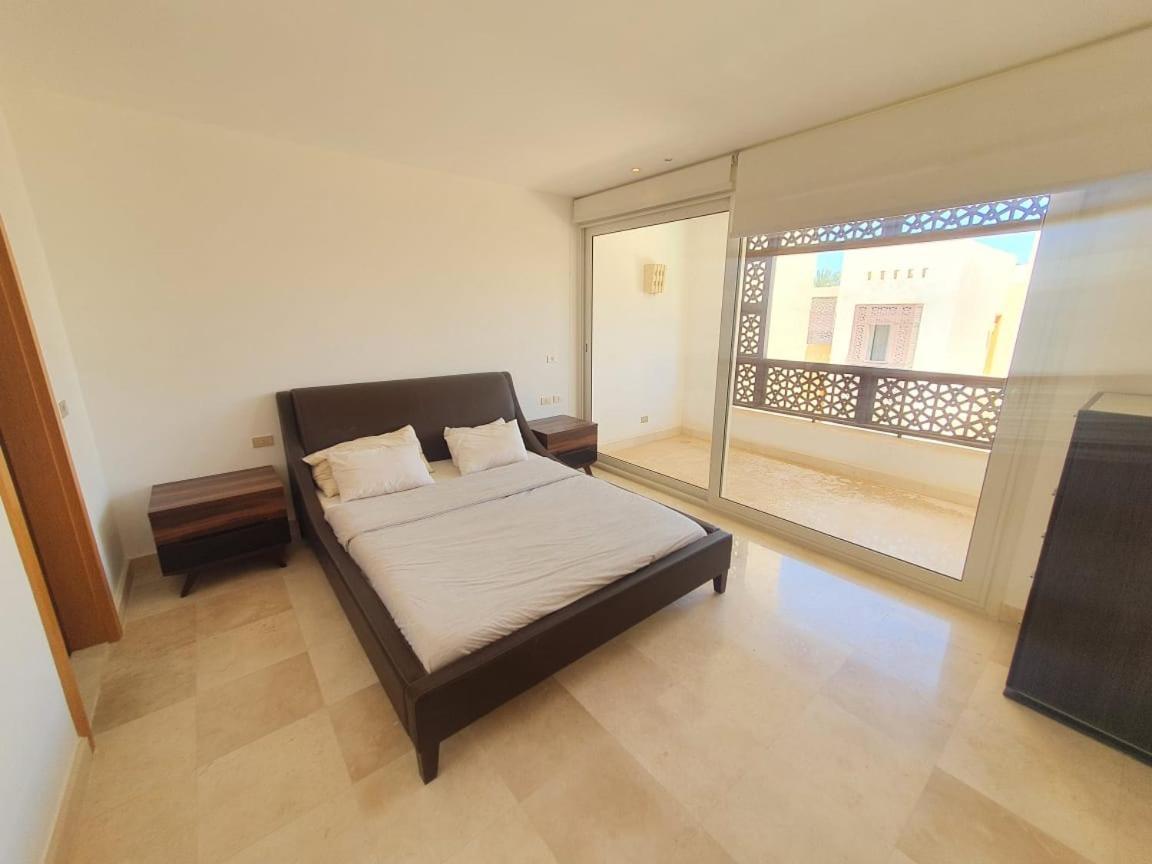 Nayah Stays, Beautiful 3-Bedroom Vacation Home With Lovely Pool Hurghada Bagian luar foto